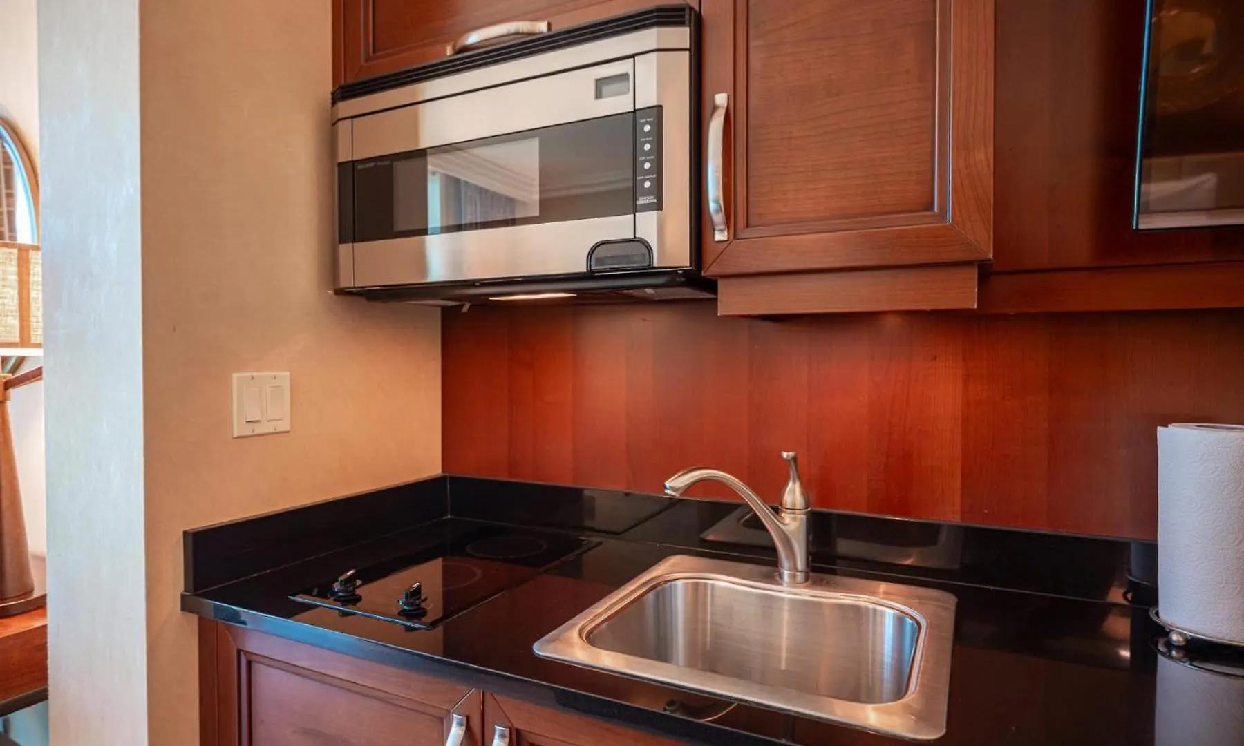 No Resort Fee Strip View Suite +Free Valet + Pool Las Vegas